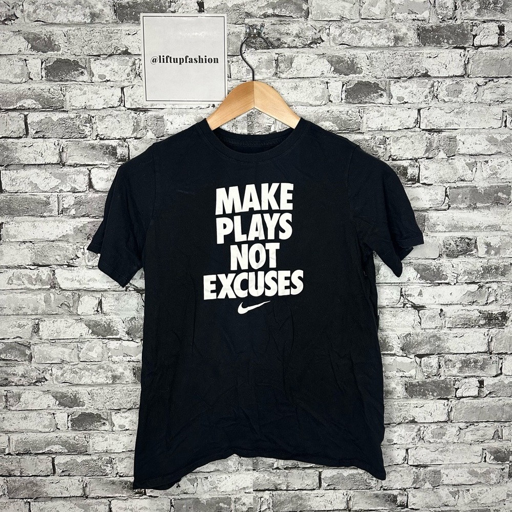 EUC Nike Black Tee Motivational Text “Make Plays Not Excuses” Size Youth XL